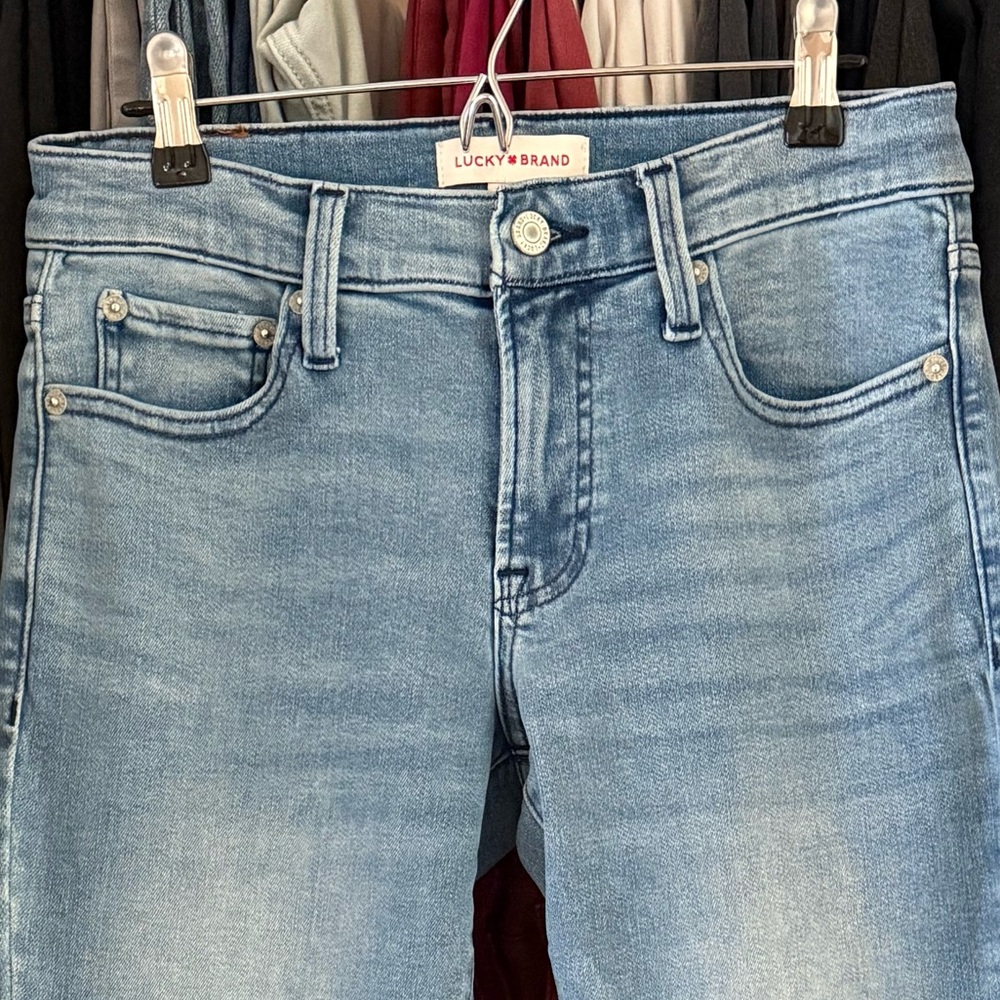 Lucky Brand Sweet Straight Jeans Mid Rise Light Wash Denim